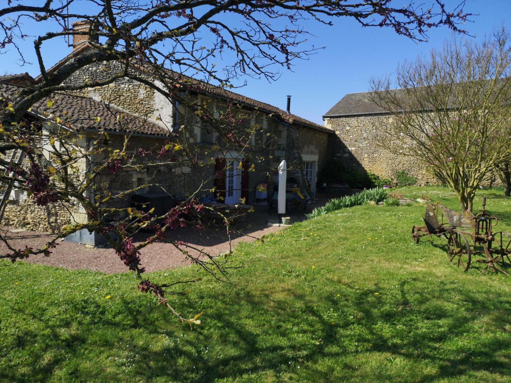 La Ferme Du Grand Bois Apartment Mouterre-Silly Exterior photo